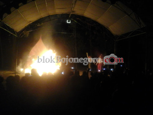 Peringati Harlah, Teater Giri Gelar Pentas Terbuka